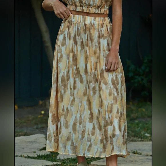 🪞NWT By Together Mia Midi Skirt Size Large - Picture 3 of 10